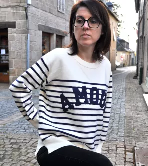Pull Amour  bleu