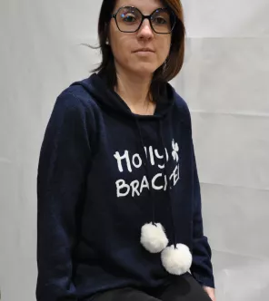 Molly bracken pull pompon